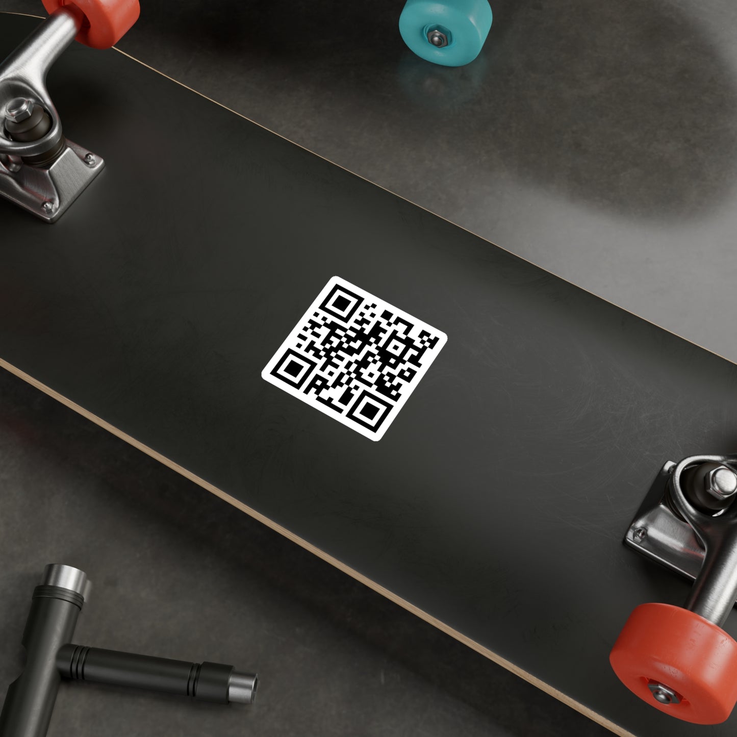 QR Code - TipTopTops @ HolyShirt.store - Kiss-Cut Vinyl Decals