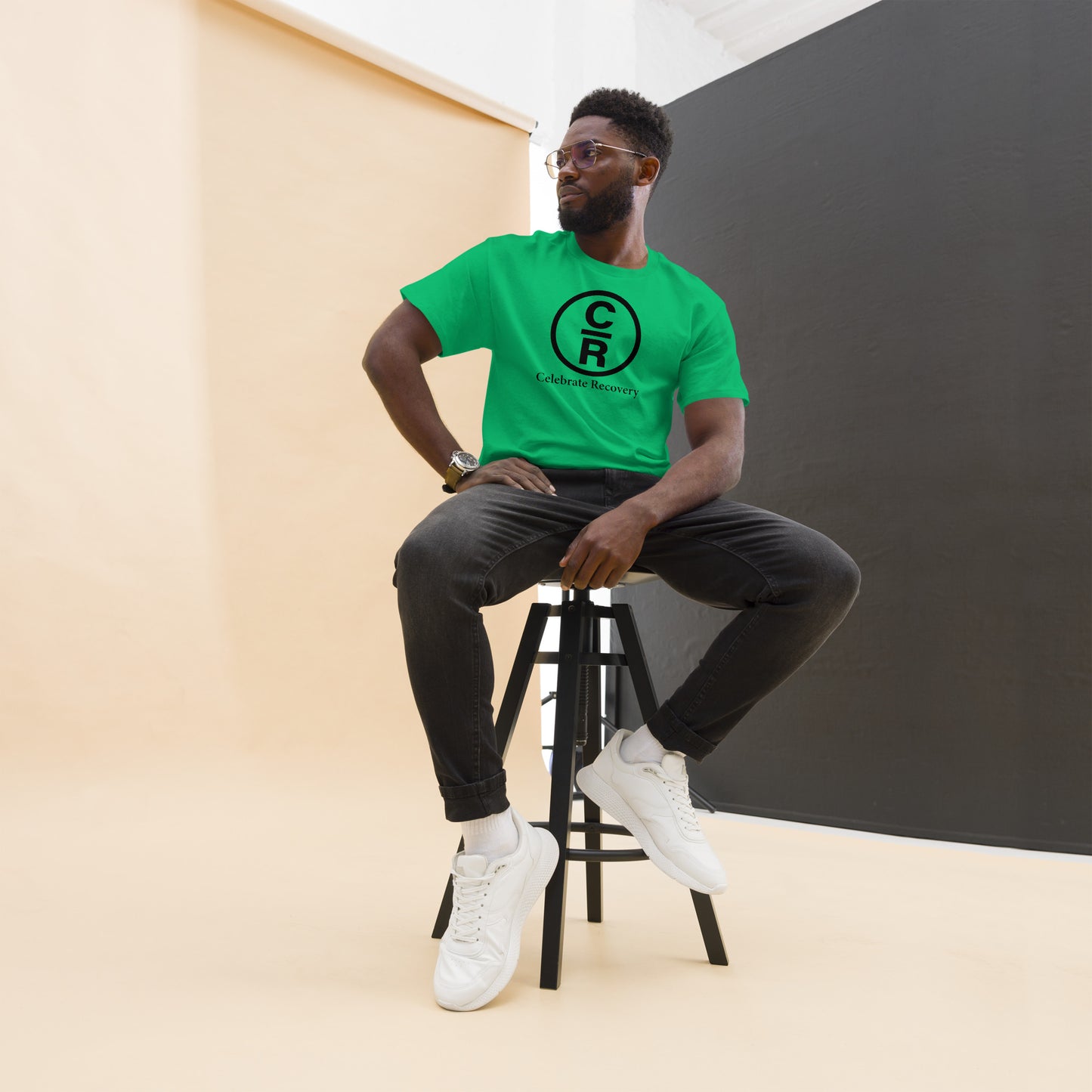 CR Celebrate Recovery Basic Logo - Black Men's classic tee